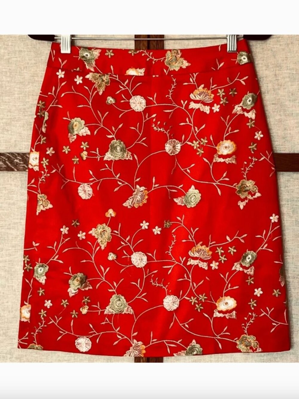 Judy Lee Cole Red Embroidered Floral Pencil Skirt - Size 4